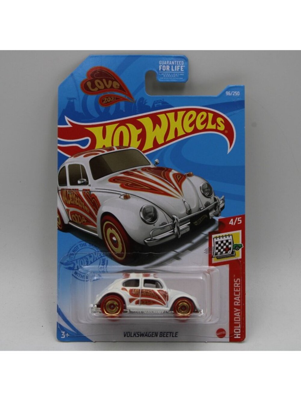 Hot Wheels Volkswagen Beetle White 2021 Holiday Racers Valentines Day VW Bug